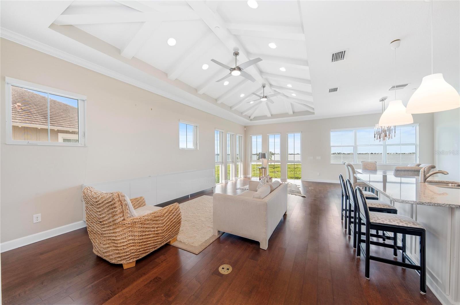 342 Castaway Cay Dr #201 Property Photo 12