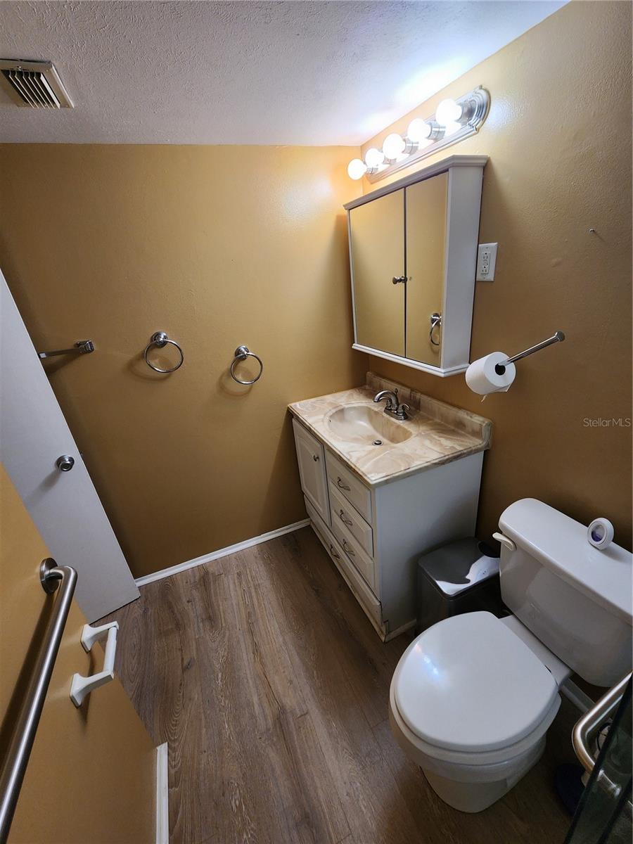 5842 Welcome Rd #j2 Property Photo 10
