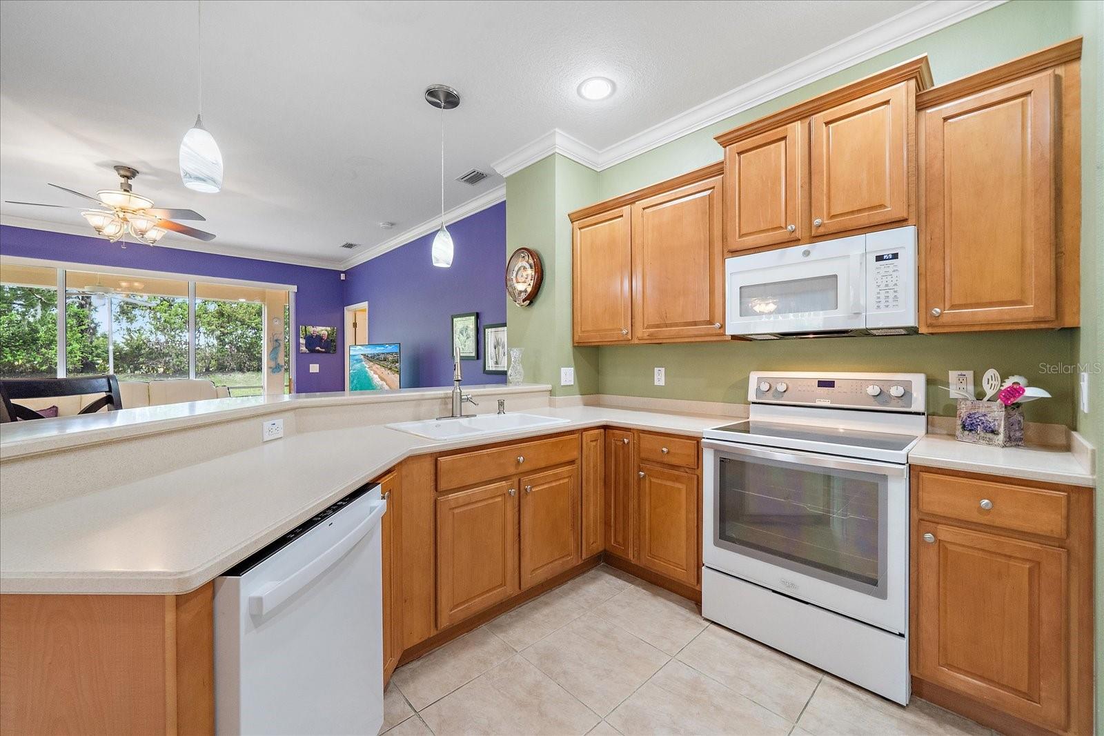 11547 52nd Ct E Property Photo 9