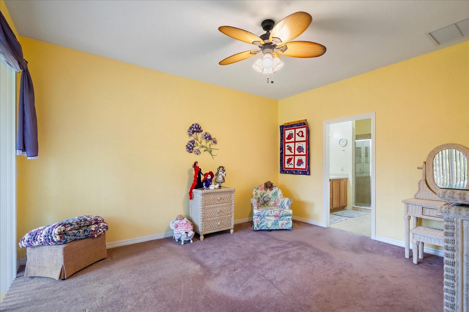 11547 52nd Ct E Property Photo 12