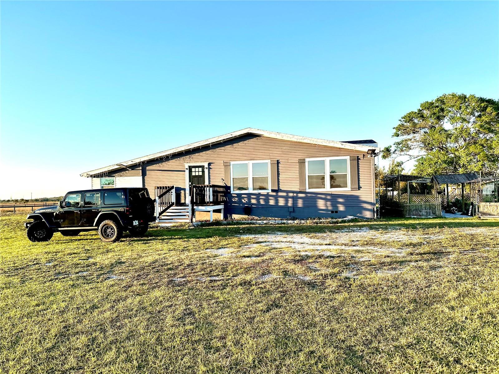 35495 Singletary Rd Property Photo 2