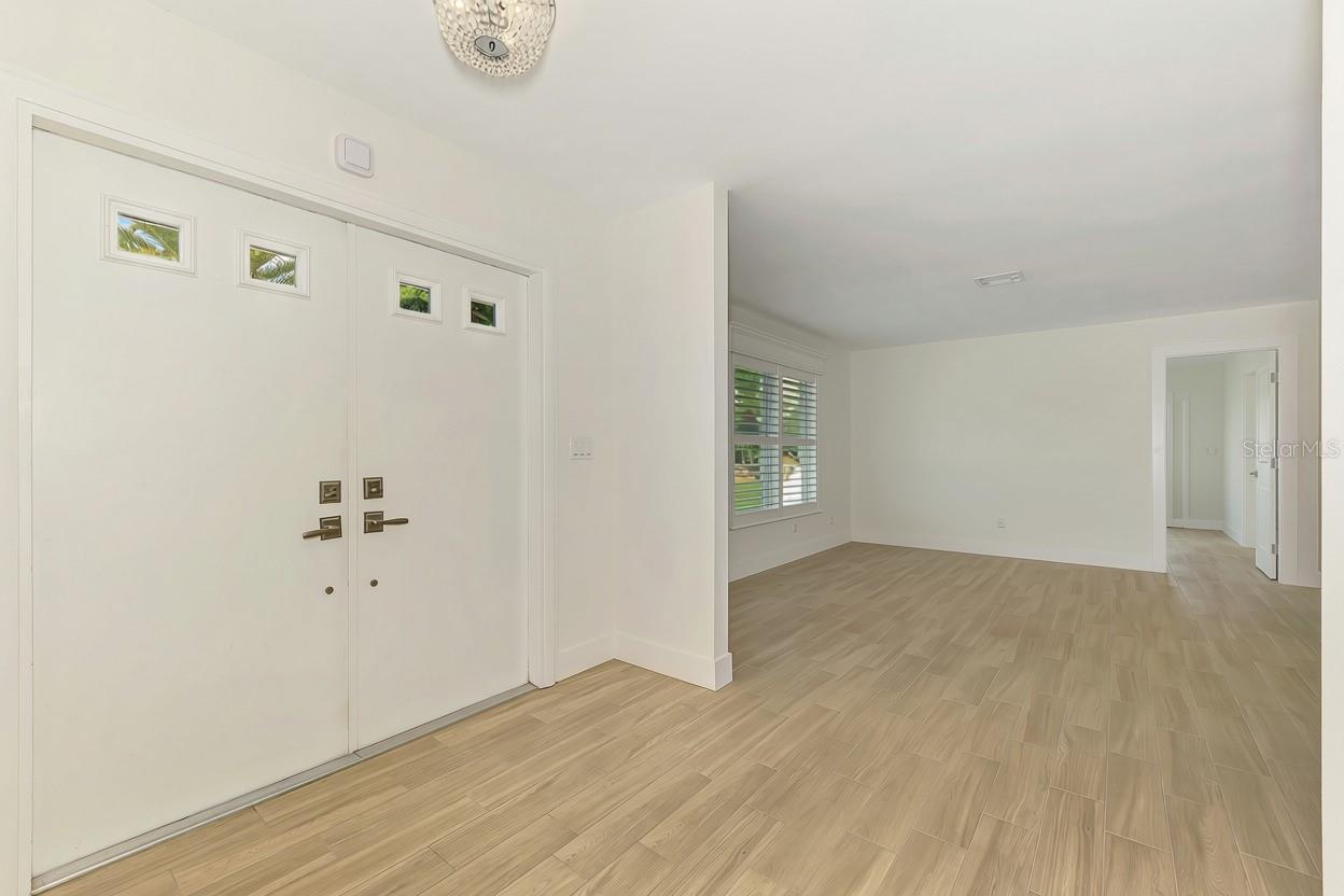 1620 Mission Valley Blvd Property Photo 5