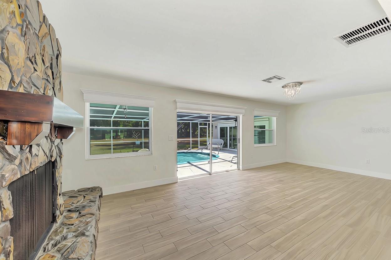 1620 Mission Valley Blvd Property Photo 14