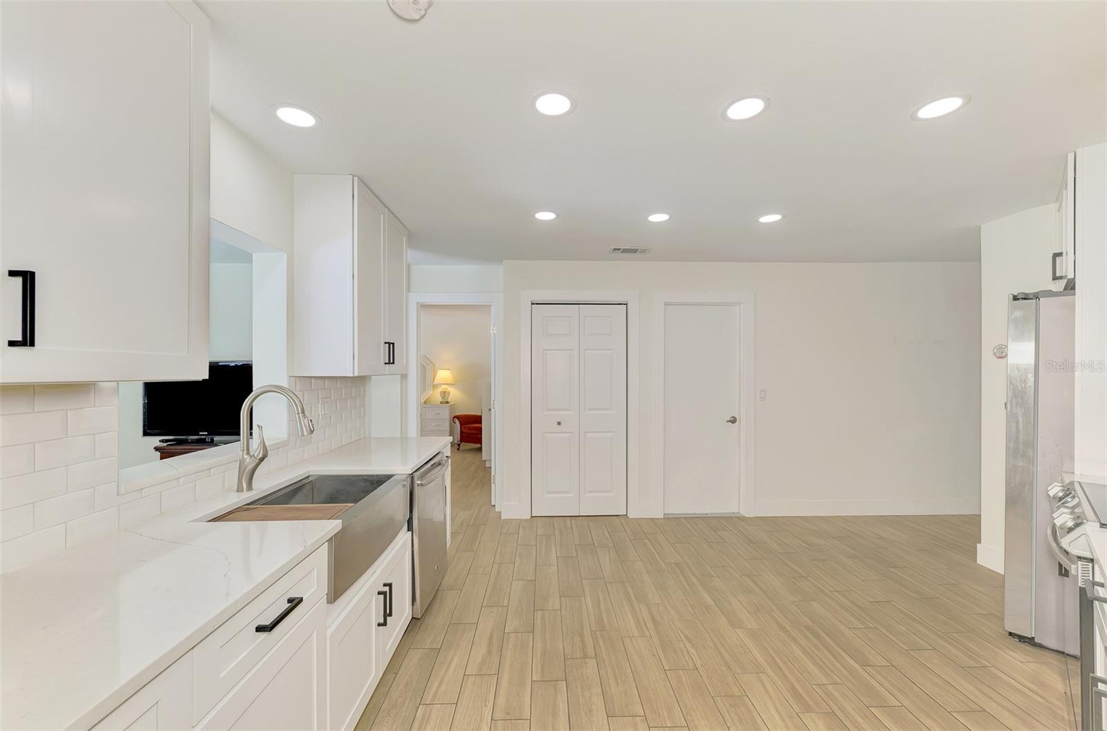 1620 Mission Valley Blvd Property Photo 22