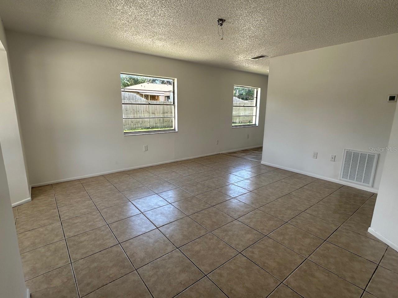 1031 30th Ave E Property Photo 9