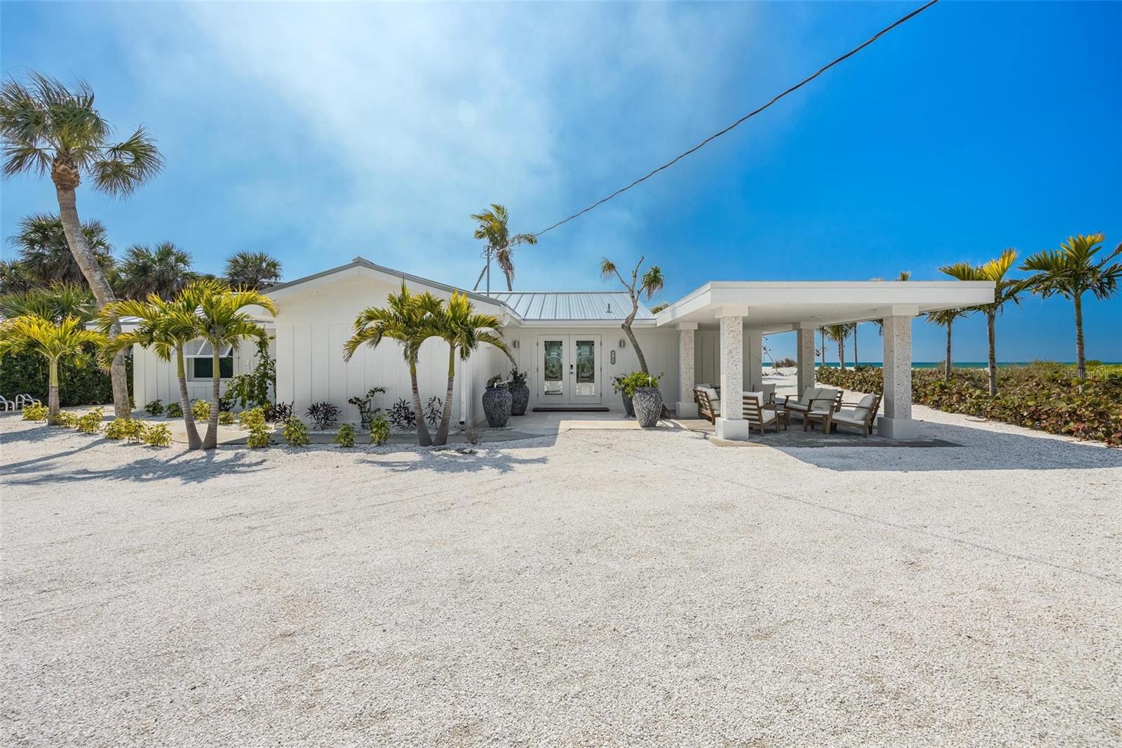2740 N Beach Rd #b Property Photo