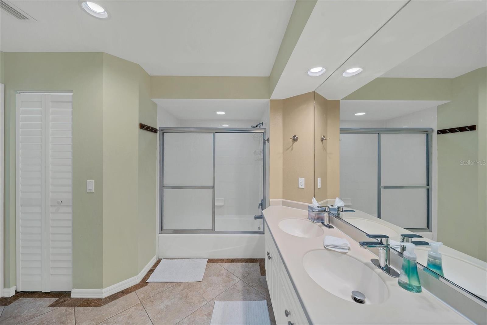 3604 54th Dr W #104 Property Photo 17