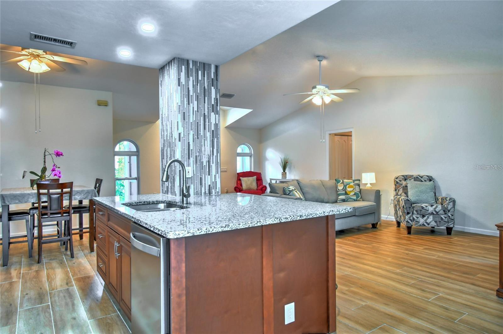 25101 Kimberly Ct Property Photo 10