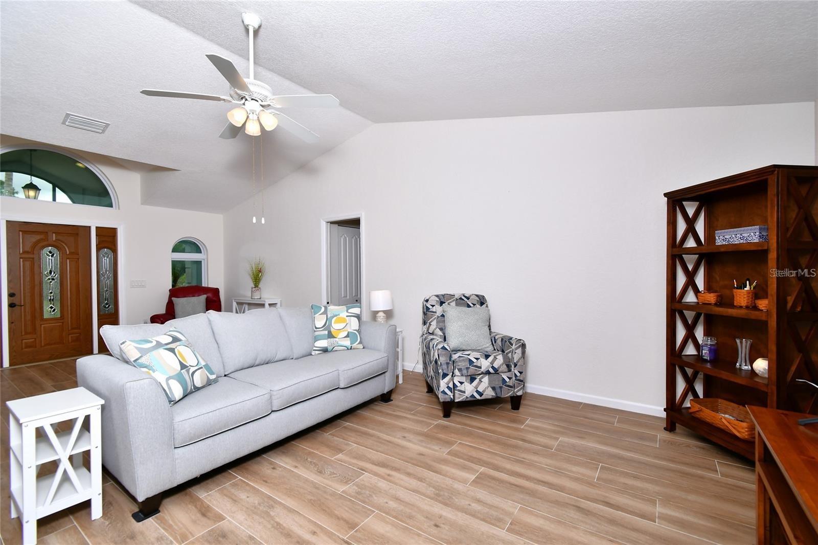25101 Kimberly Ct Property Photo 13