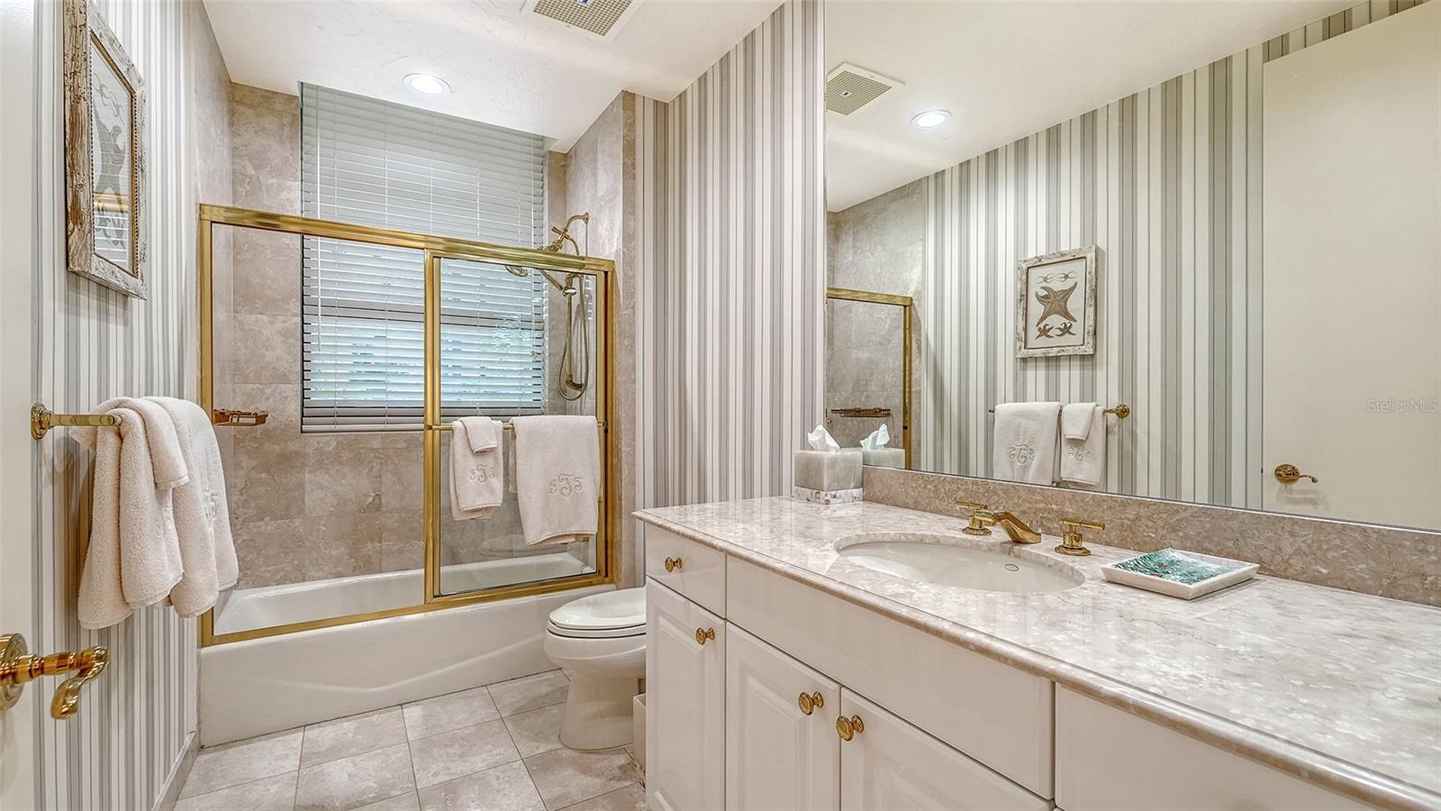 1281 Gulf Of Mexico Dr #111 Property Photo 29