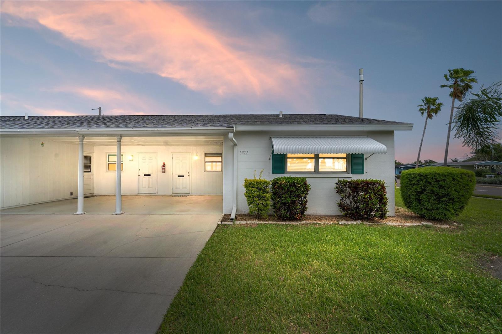 5972 Hibiscus Dr #207 Property Photo 1