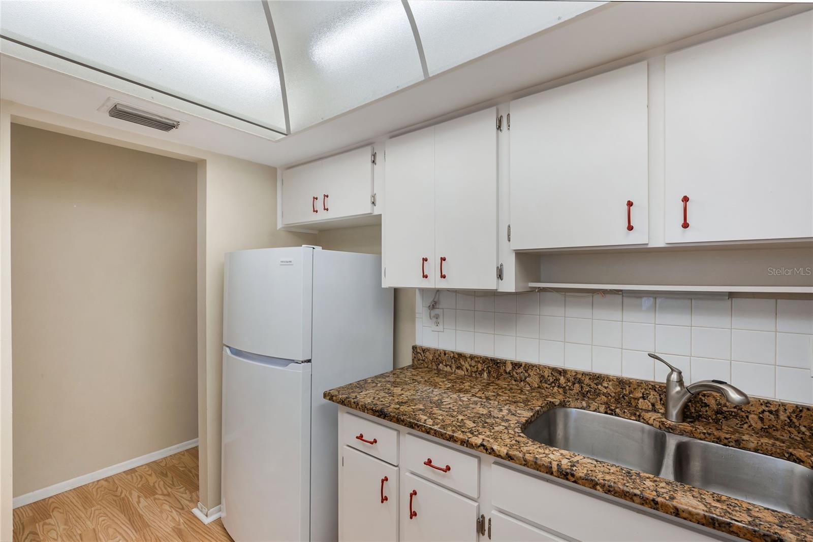 5972 Hibiscus Dr #207 Property Photo 13