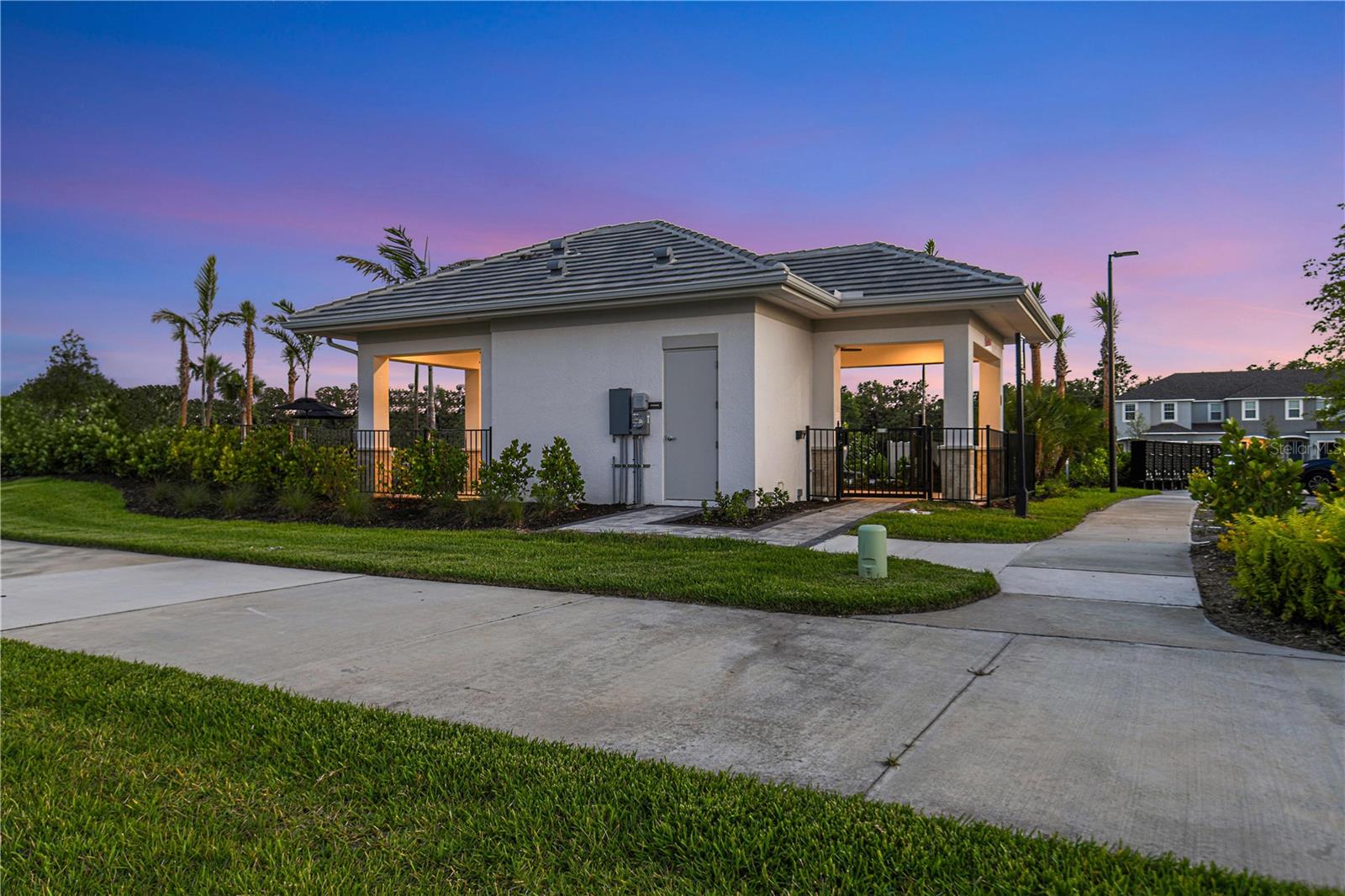 10605 Orbit Ter Property Photo 42