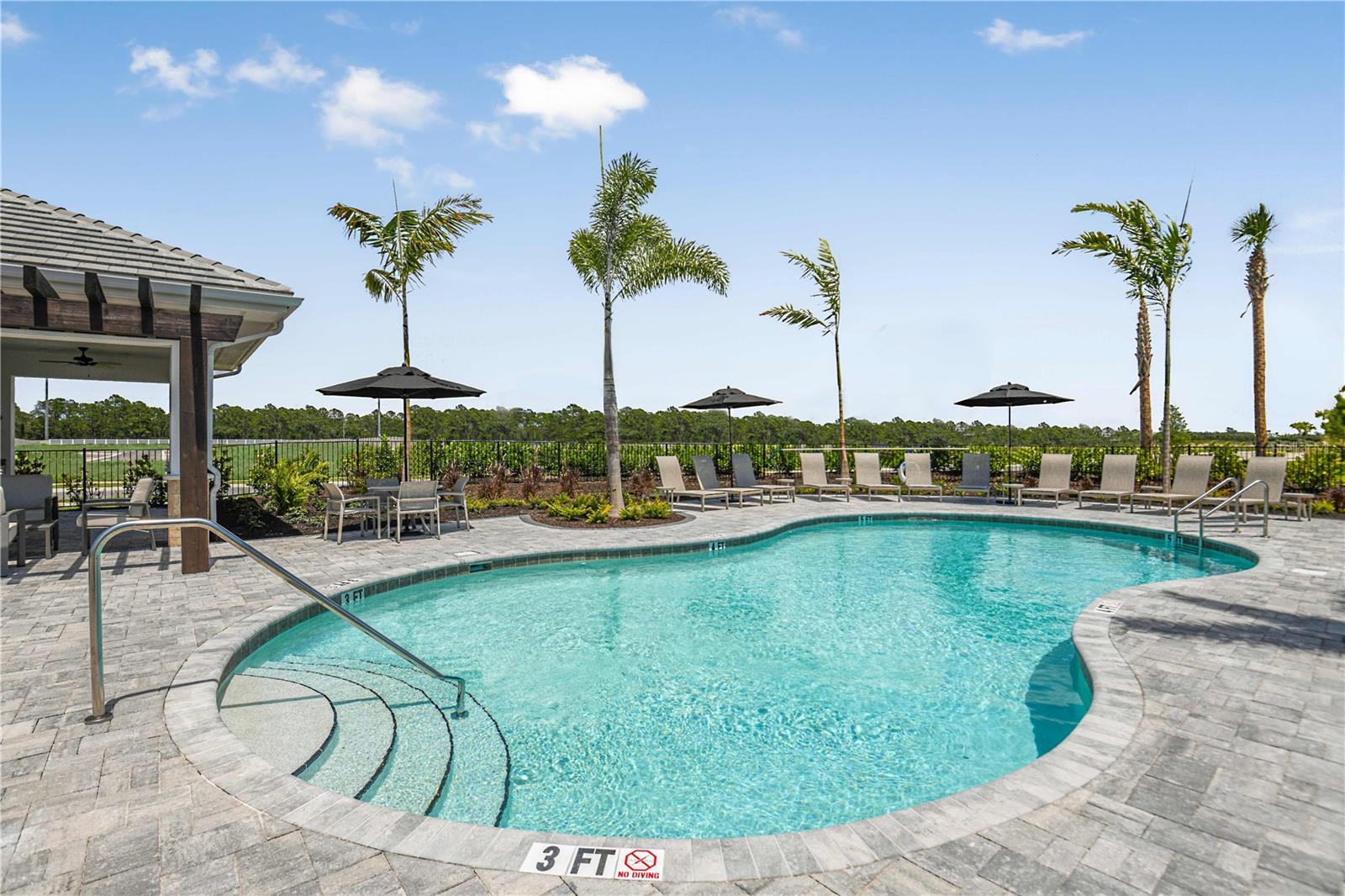10601 Orbit Ter Property Photo 24