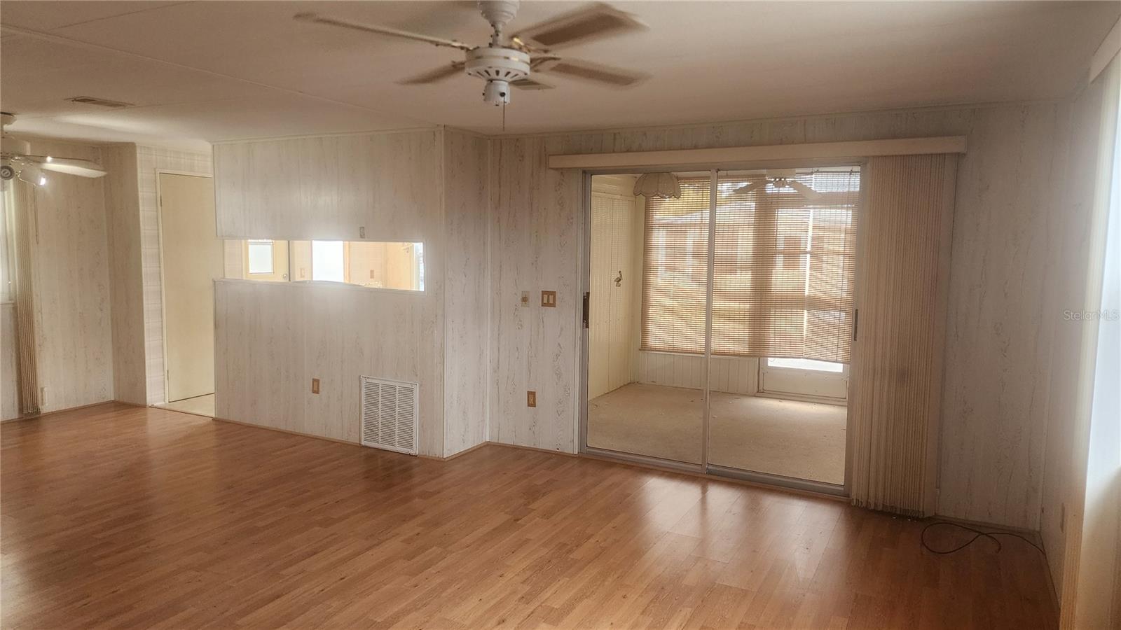 157 N Fiji Cir Property Photo 13