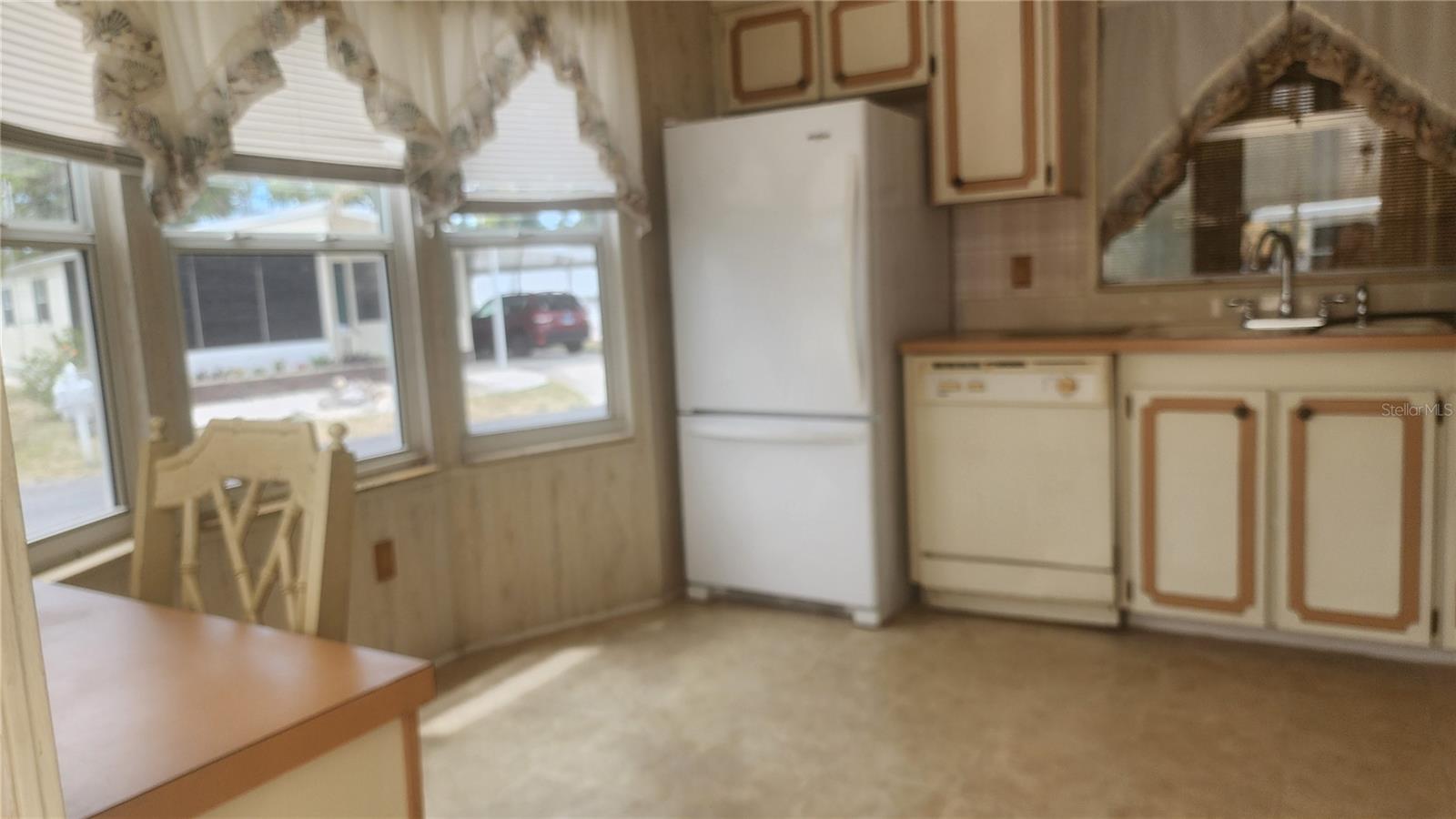 157 N Fiji Cir Property Photo 45