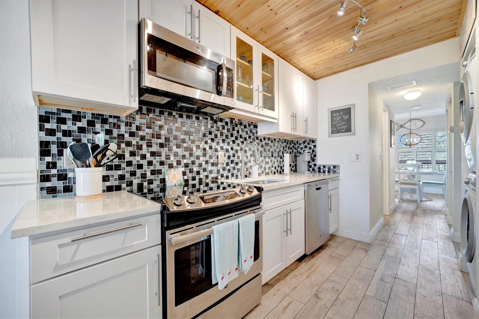 625 30th Ave W #g408 Property Photo 12