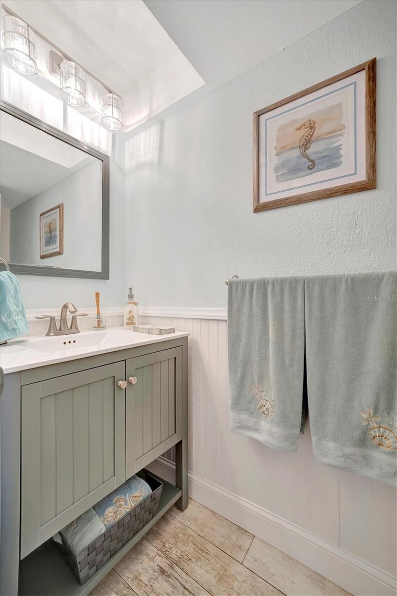 625 30th Ave W #g408 Property Photo 28