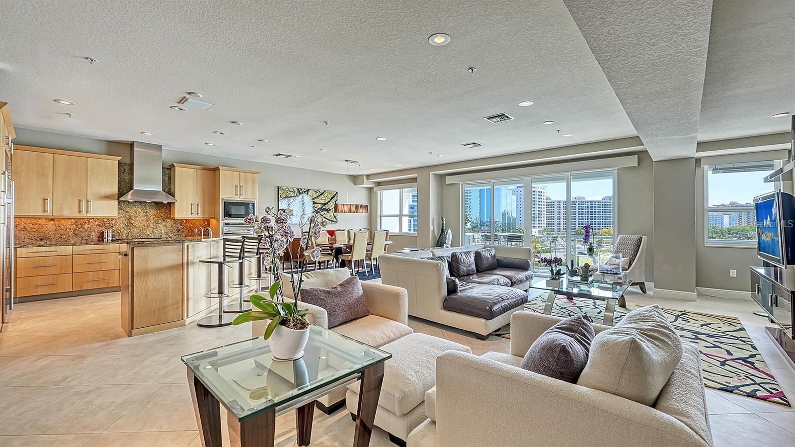 650 Golden Gate Pt #602 Property Photo 16