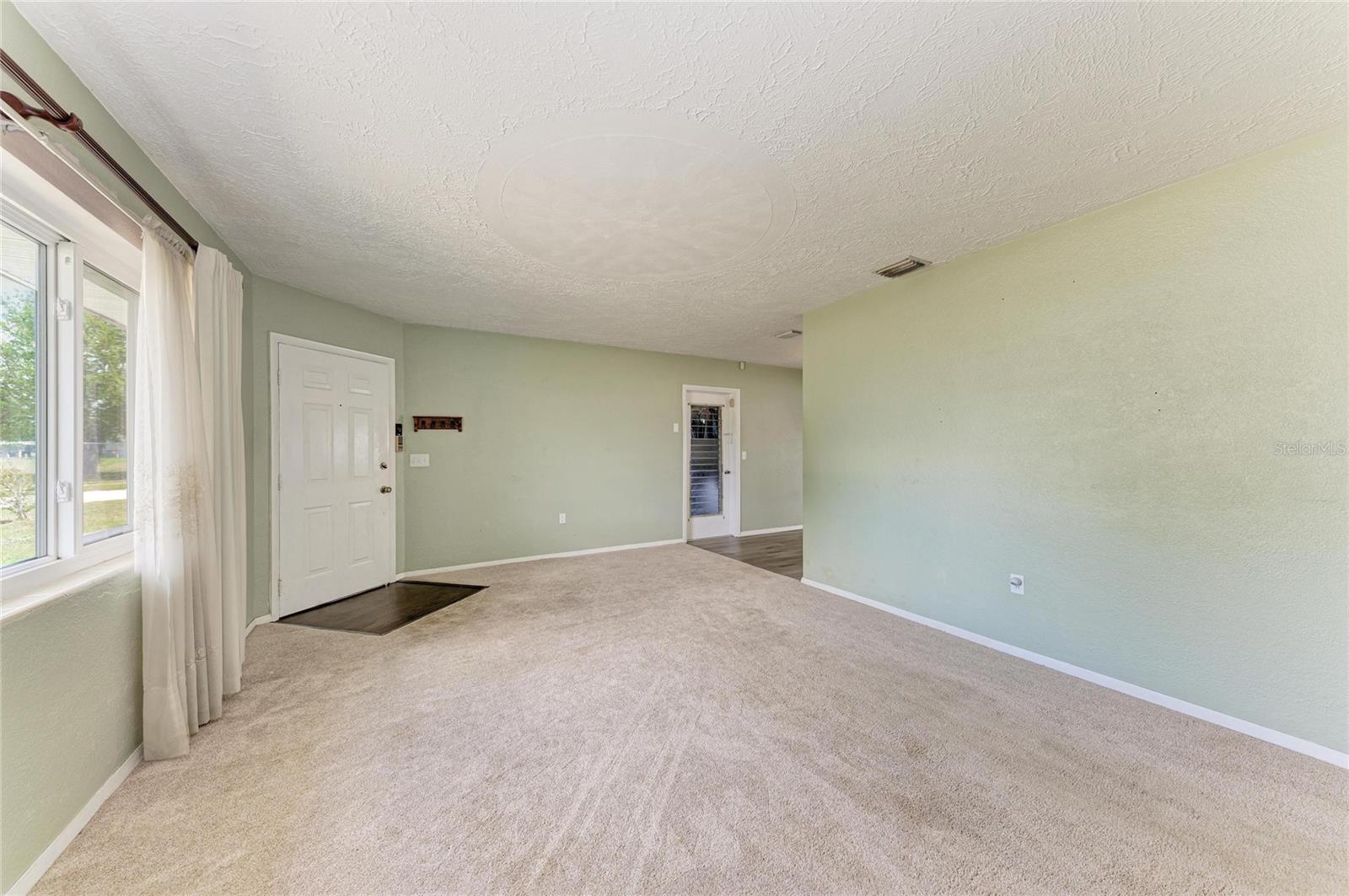 2811 33rd Ave W Property Photo 10