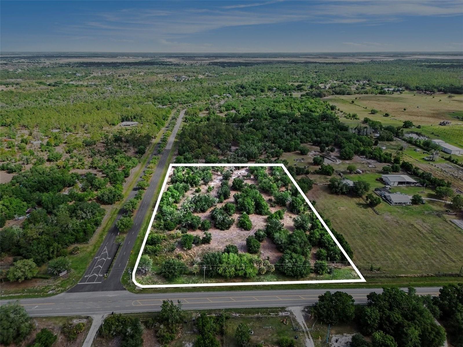 Sr-64 E Property Photo 1