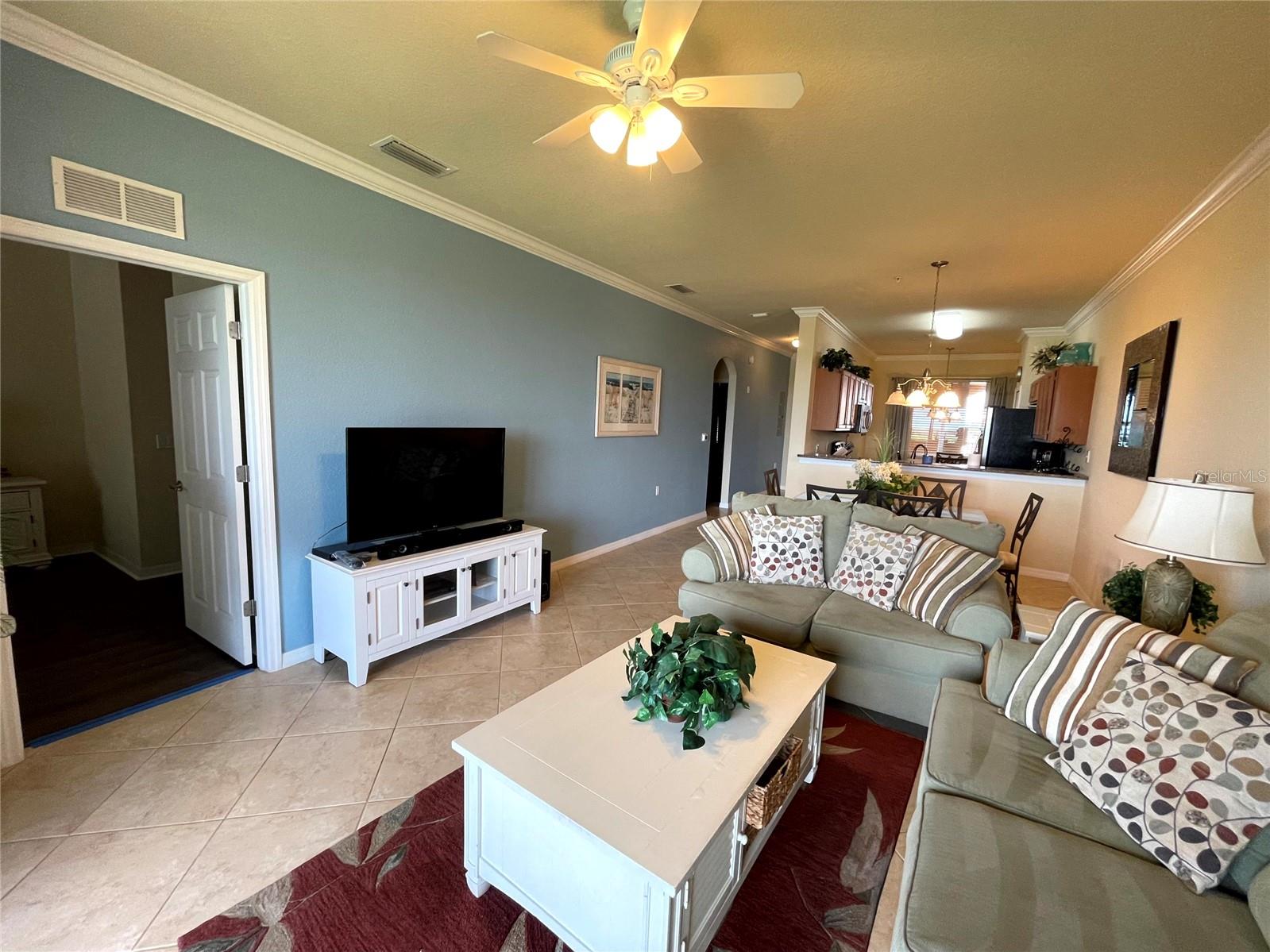 8205 Grand Estuary Trl #404 Property Photo 8
