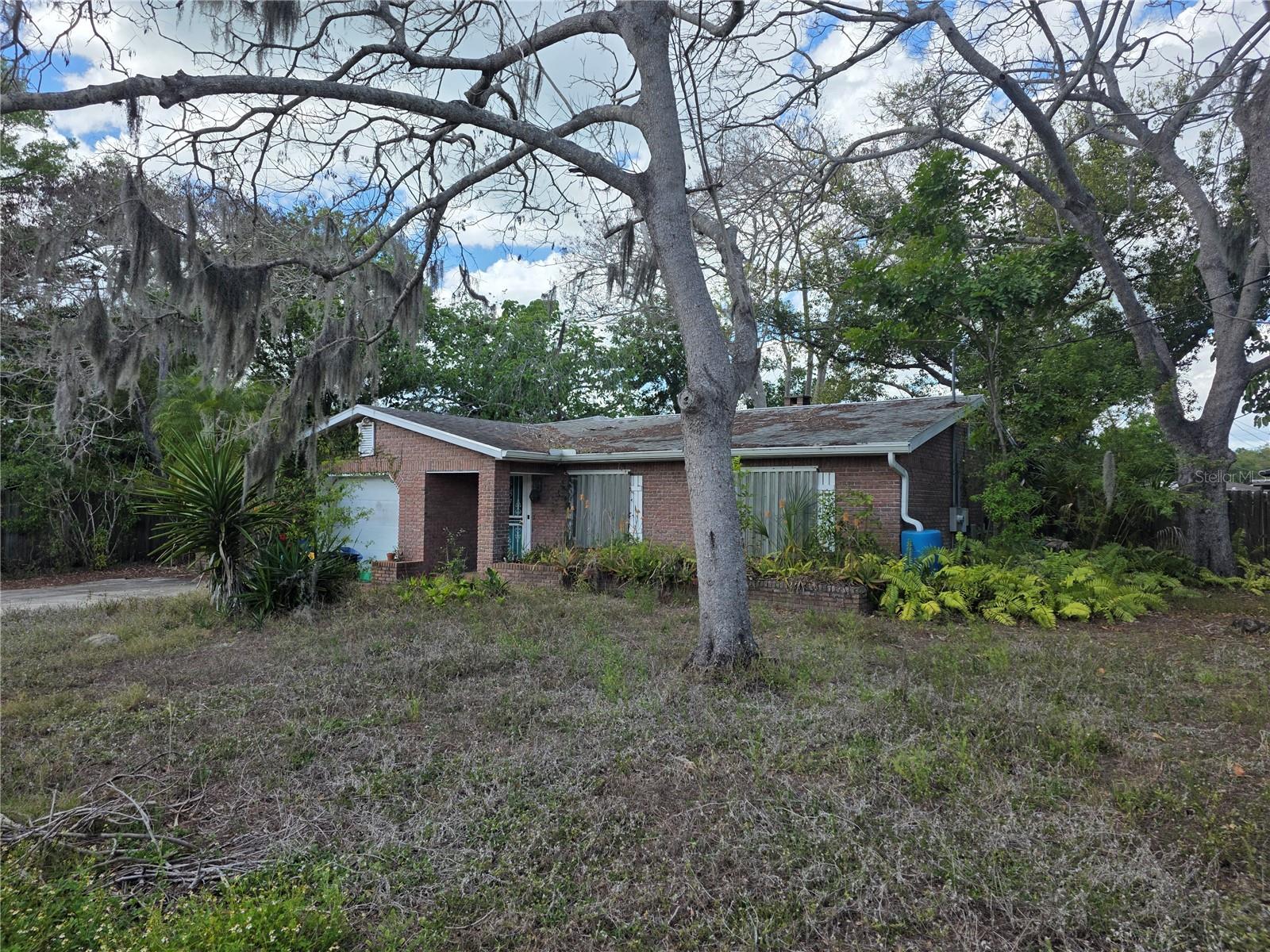 1016 Greer Dr Property Photo 2