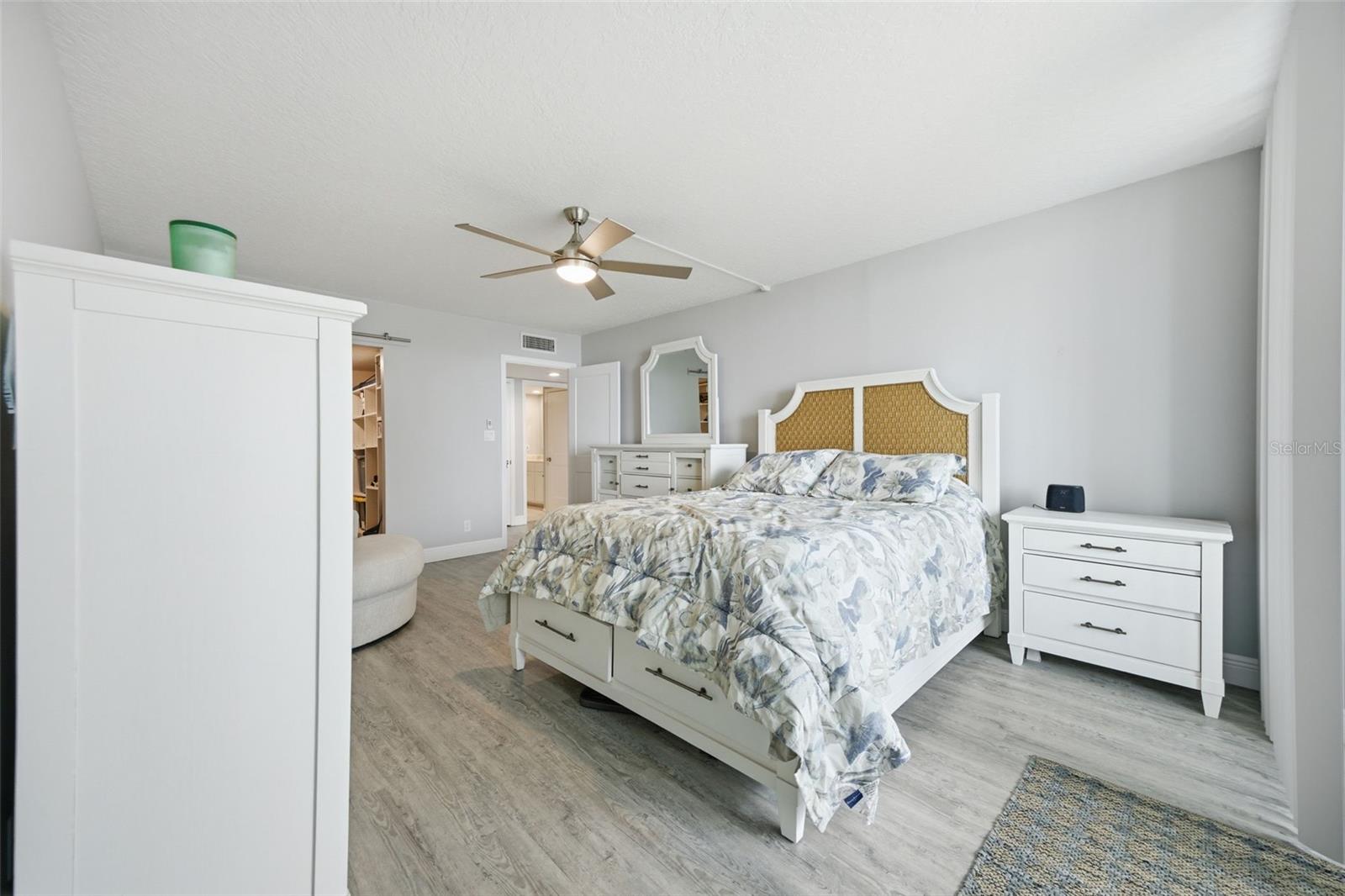 1460 Gulf Blvd #501 Property Photo 20