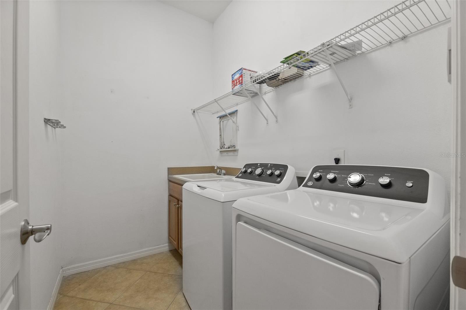 12150 Maple Ridge Dr Property Photo 17