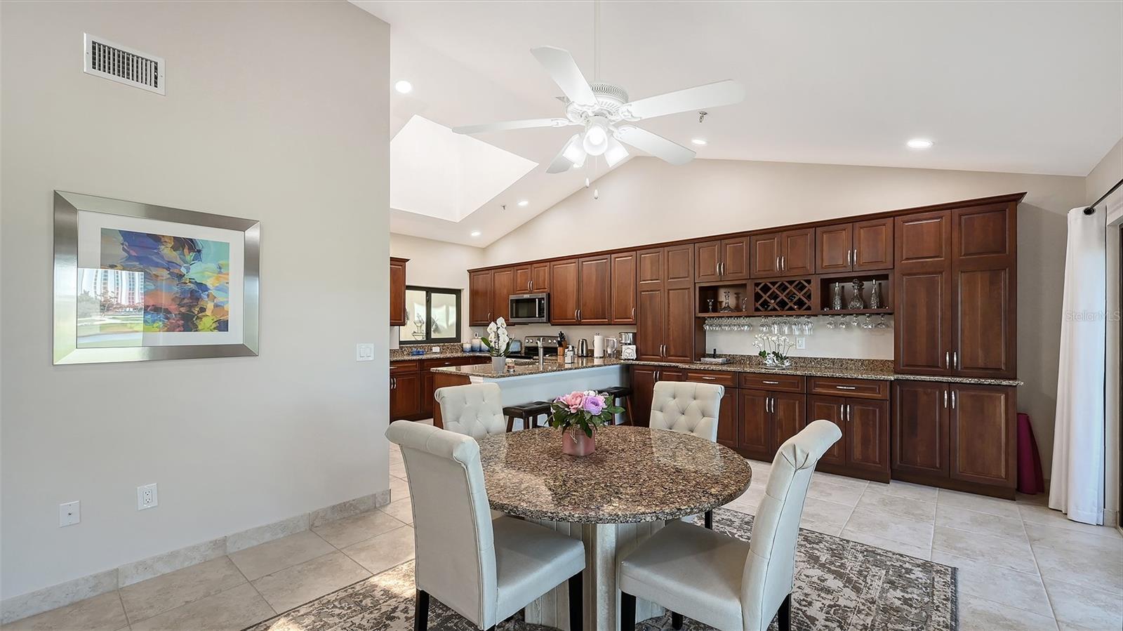 A4688776 Property Photo 13