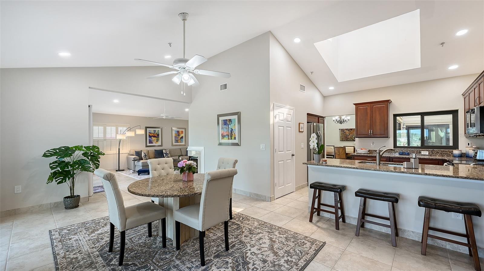 A4688776 Property Photo 15
