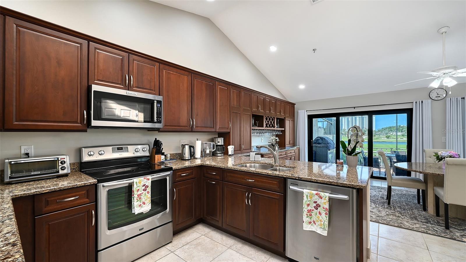 A4688776 Property Photo 18