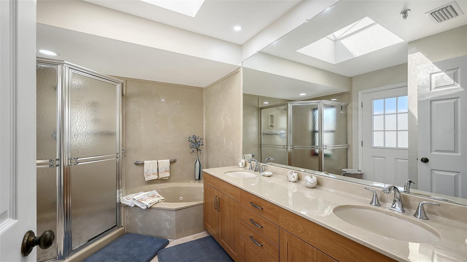 A4688776 Property Photo 27