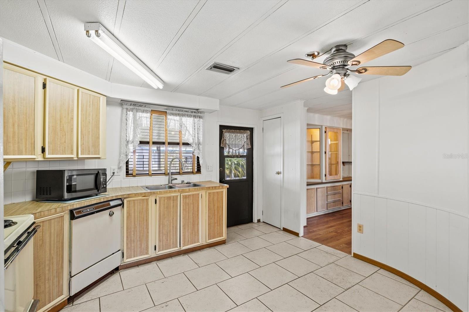 5316 53rd Ave E #k28 Property Photo 6