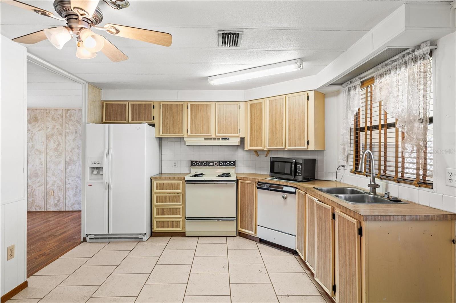 5316 53rd Ave E #k28 Property Photo 7