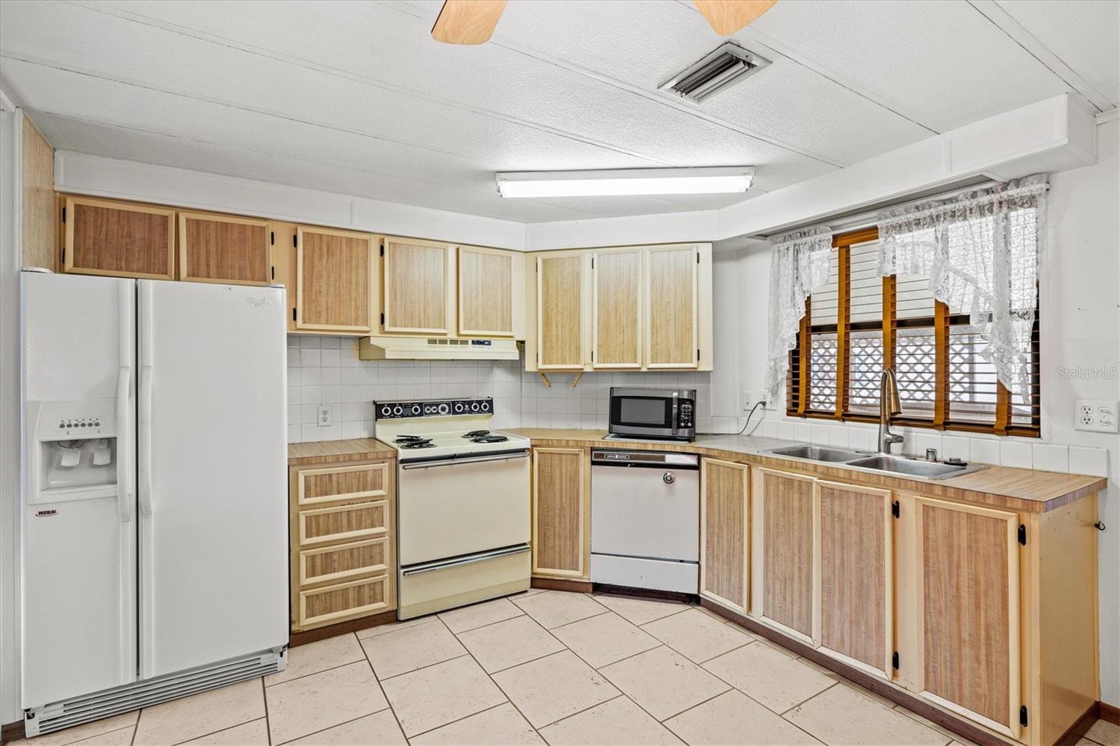 5316 53rd Ave E #k28 Property Photo 9