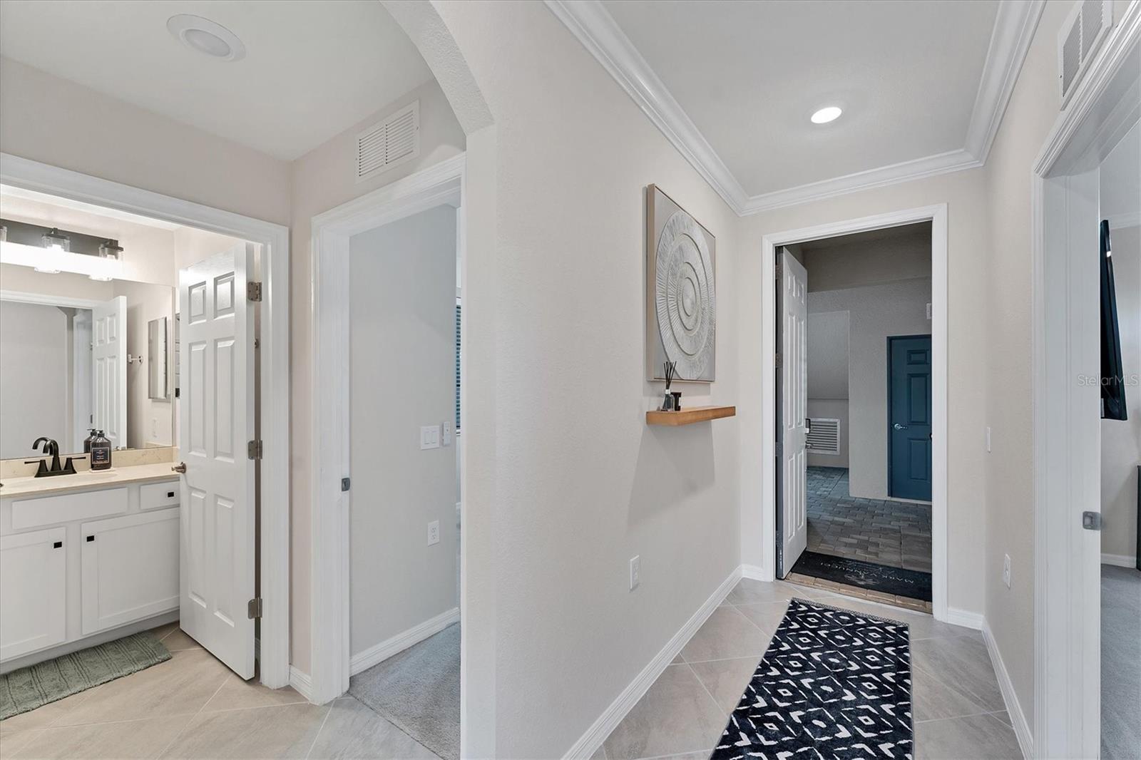 17704 Gawthrop Dr #102 Property Photo 2