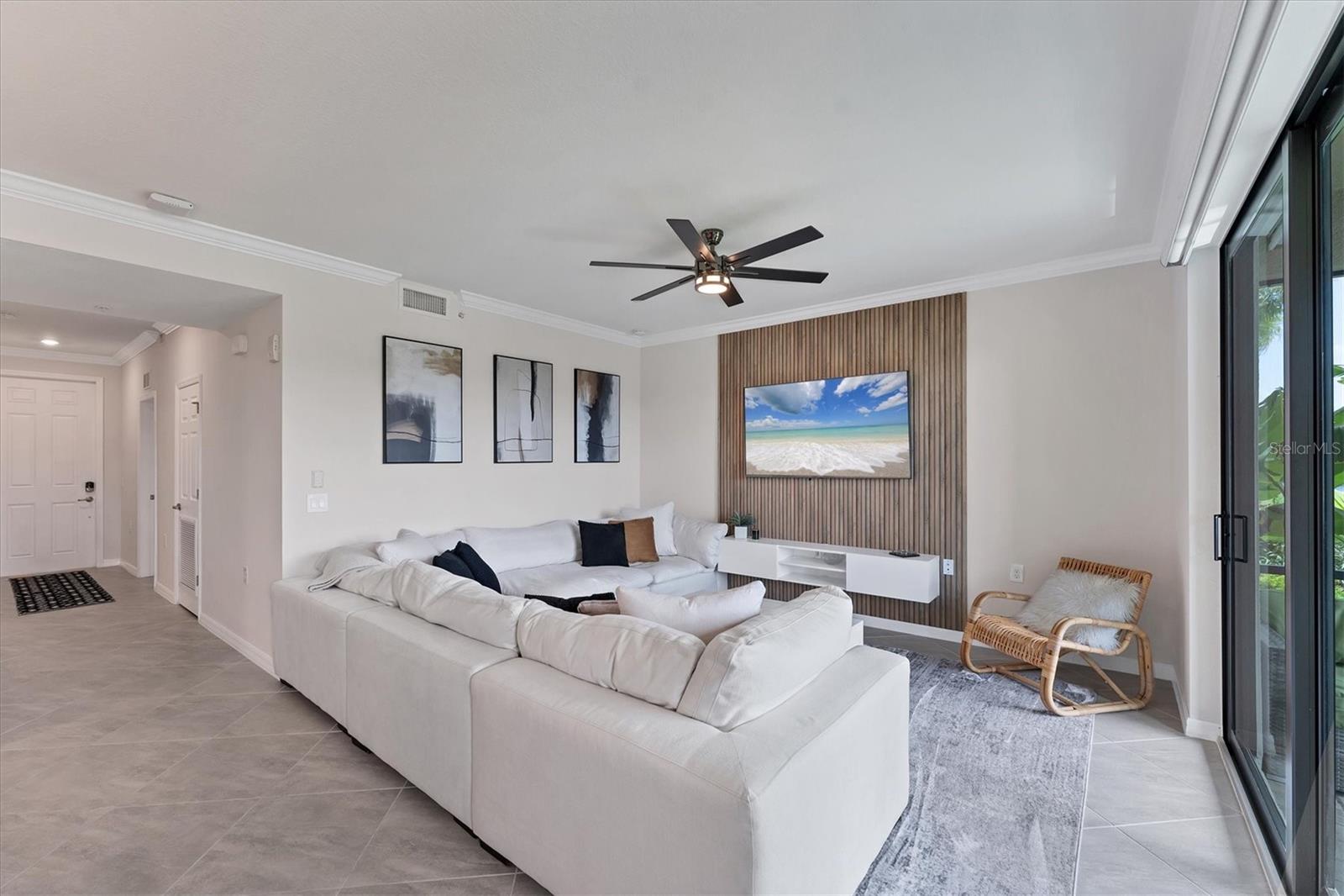 17704 Gawthrop Dr #102 Property Photo 3
