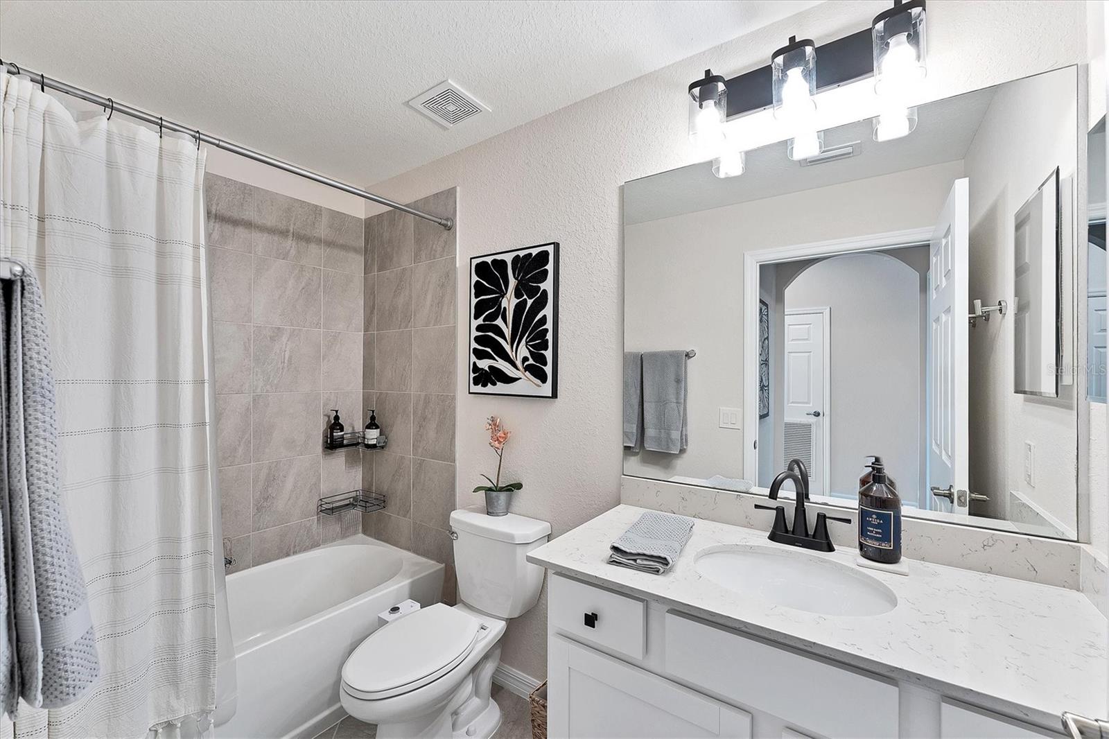 17704 Gawthrop Dr #102 Property Photo 23