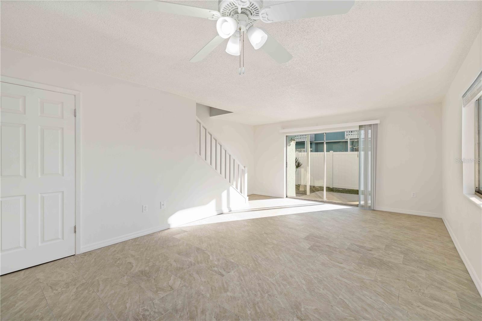 3569 Bee Ridge Property Photo 6