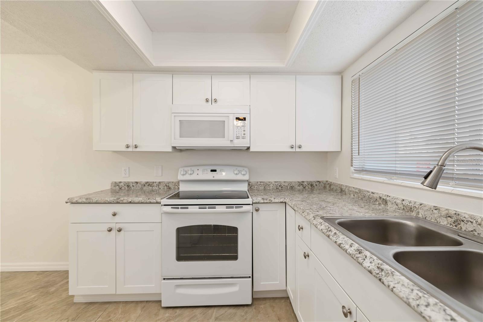 3569 Bee Ridge Property Photo 13
