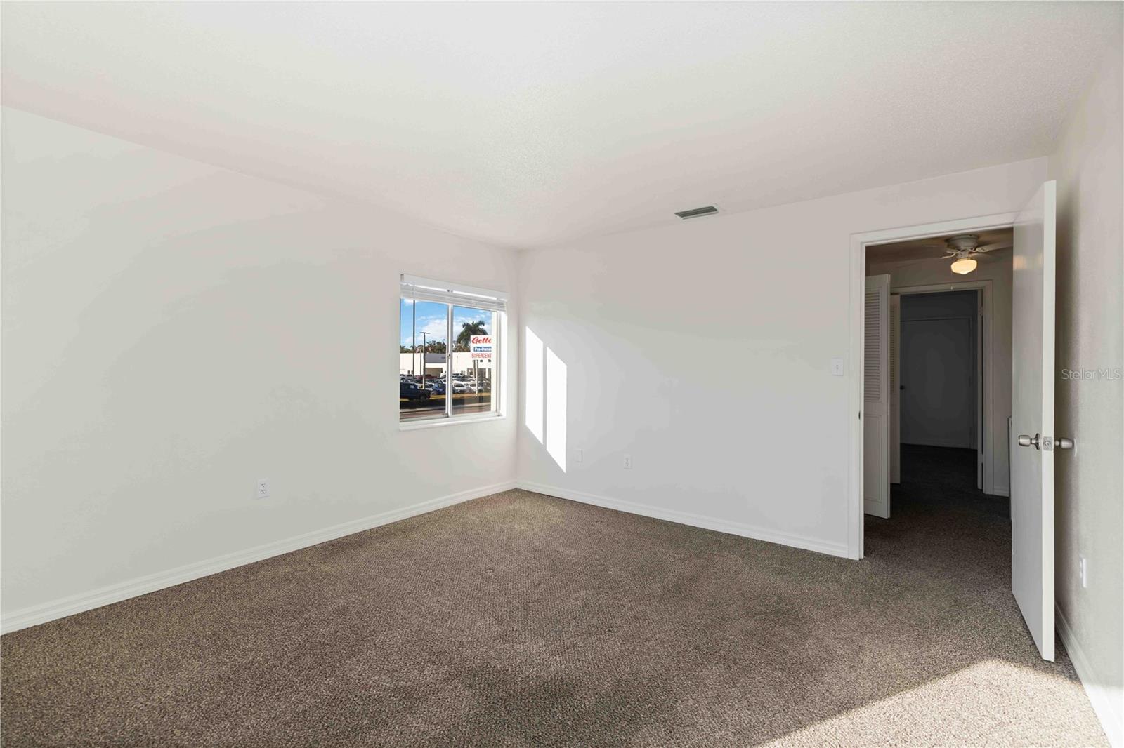 3569 Bee Ridge Property Photo 22