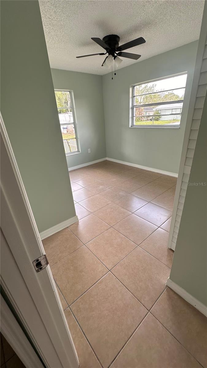 2587 Sunrise Ter Property Photo 8