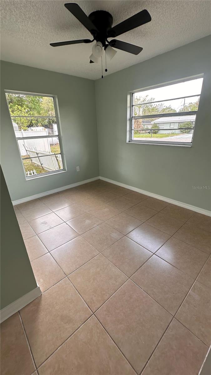 2587 Sunrise Ter Property Photo 10