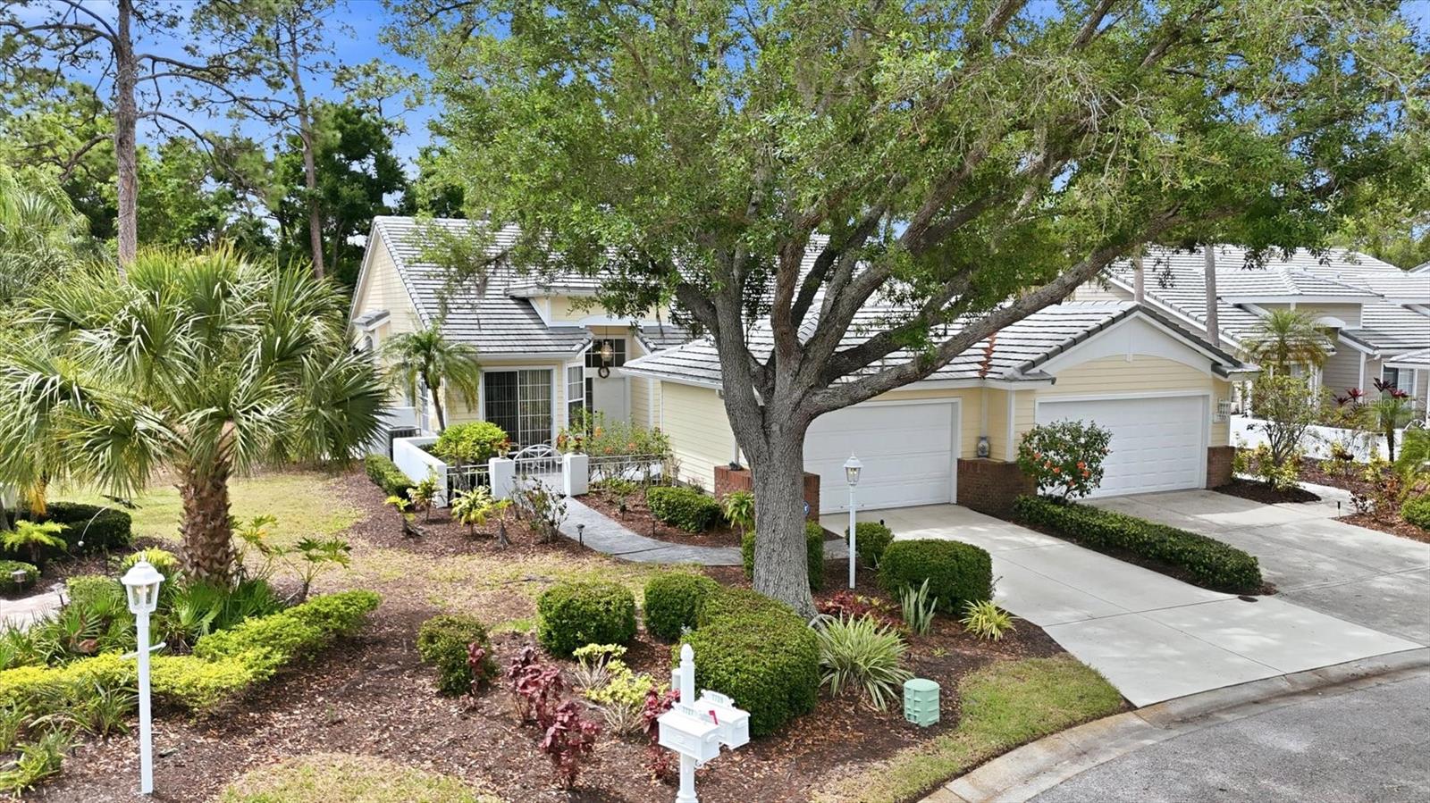 7731 Whitebridge Gln Property Photo 1