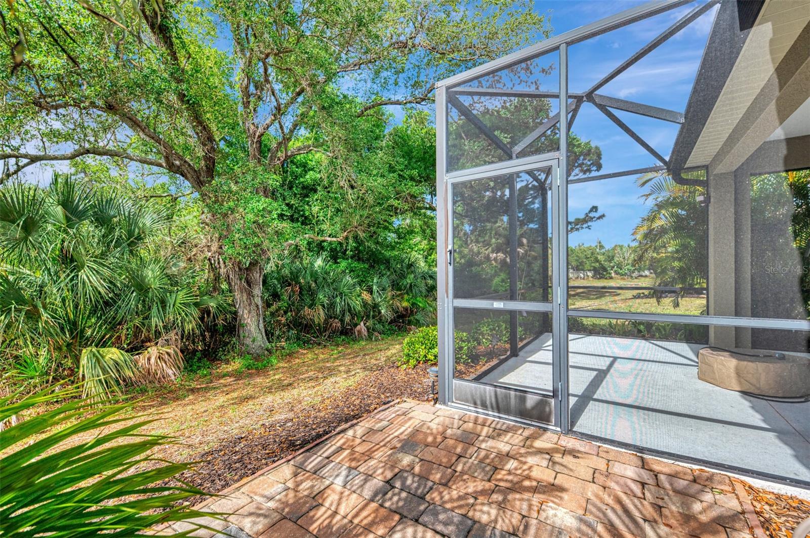 1321 Backspin Dr Property Photo 27