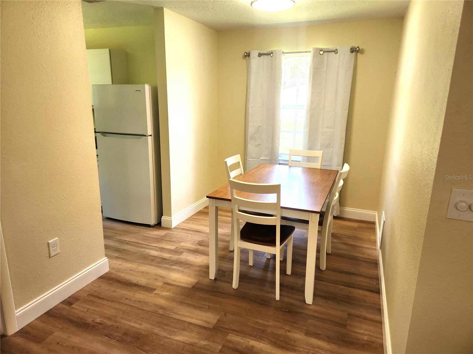 1652 Sw Harlem Cir Property Photo 5