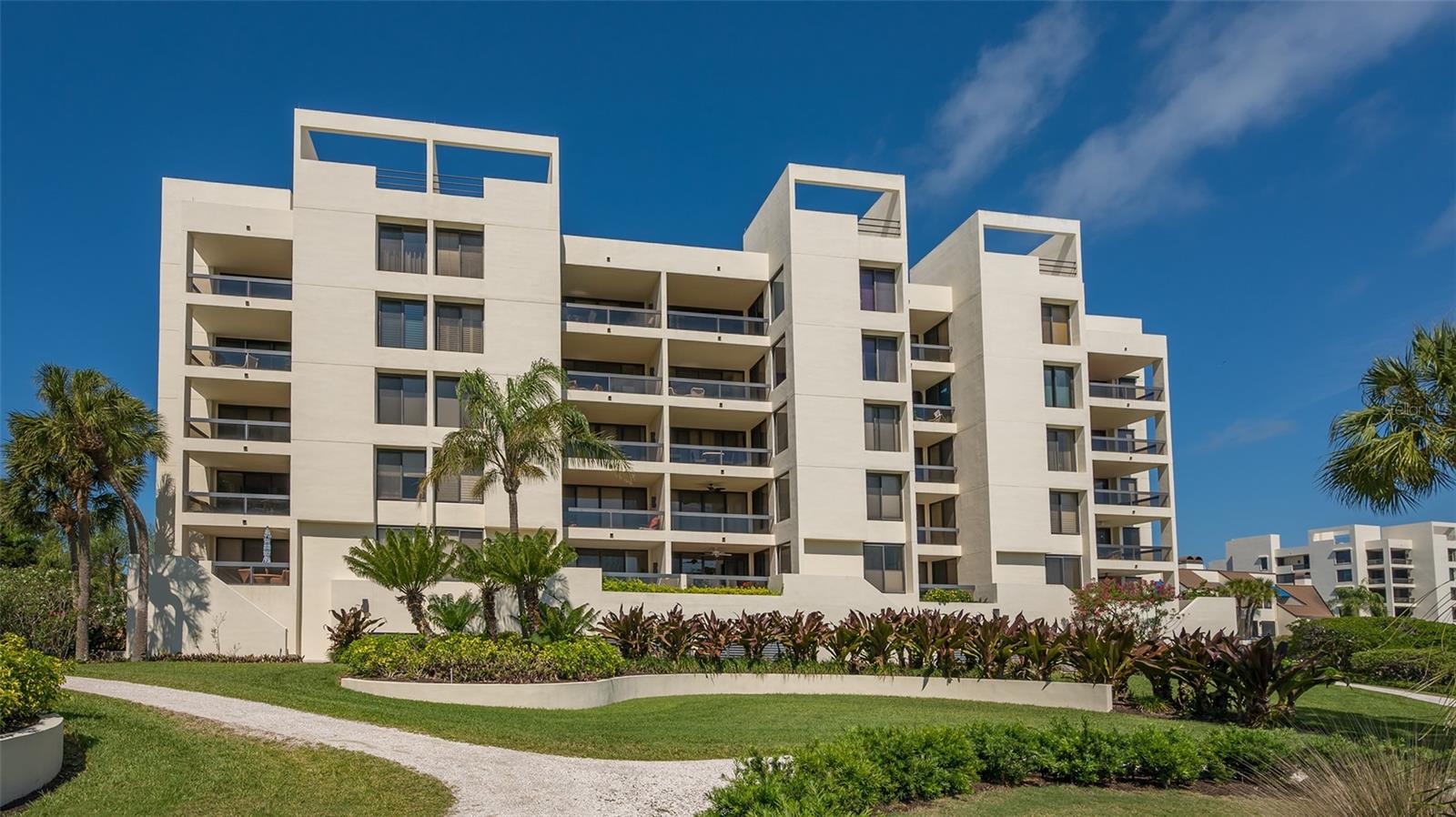 1932 Harbourside Dr #244 Property Photo 2