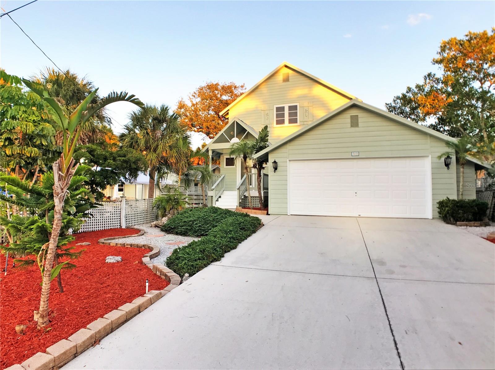 5157 SANDY BEACH AVE Property Photo 1