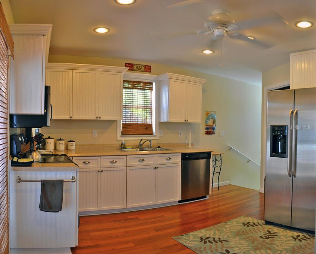 5157 Sandy Beach Ave Property Photo 11